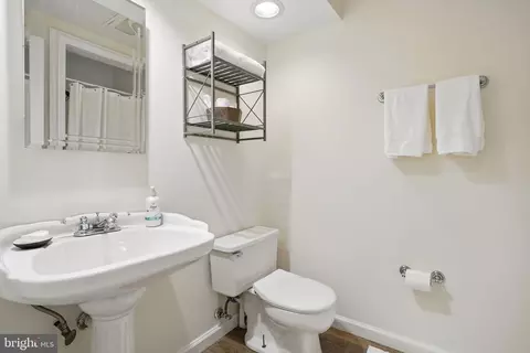 6647 Madison Mclean Dr, Mclean, VA 22101 photo 30