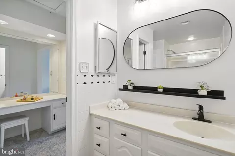 6647 Madison Mclean Dr, Mclean, VA 22101 photo 23