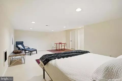 6647 Madison Mclean Dr, Mclean, VA 22101 photo 29