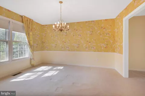 5446 Mount Corcoran Pl, Burke, VA 22015 photo 8