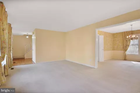 5446 Mount Corcoran Pl, Burke, VA 22015 photo 5