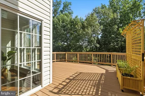 8191 Singleleaf Ln, Lorton, VA 22079 photo 12