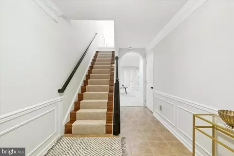 8191 Singleleaf Ln, Lorton, VA 22079 photo 4