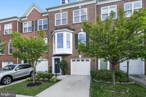8191 Singleleaf Ln, Lorton, VA 22079 photo 2