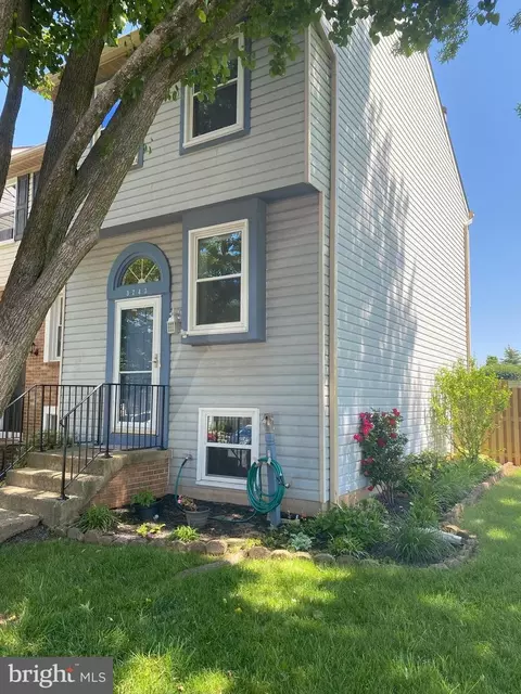 3743 Sudley Ford Ct, Fairfax, VA 22033
