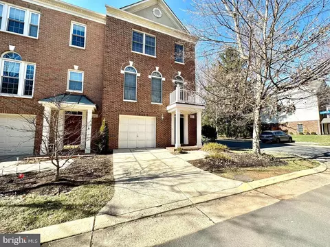 4050 Werthers Ct, Fairfax, VA 22030