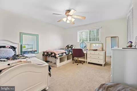 8704 Parliament Dr, Springfield, VA 22151 photo 32