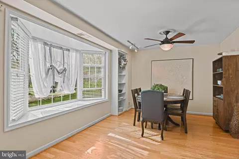 8704 Parliament Dr, Springfield, VA 22151 photo 7