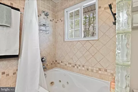 8704 Parliament Dr, Springfield, VA 22151 photo 31