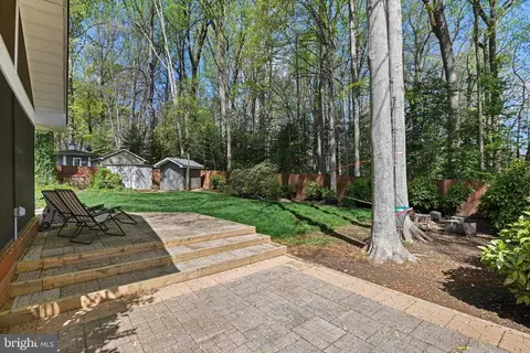 8704 Parliament Dr, Springfield, VA 22151 photo 38