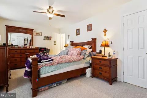 7917 Treeside Ct, Springfield, VA 22152 photo 20