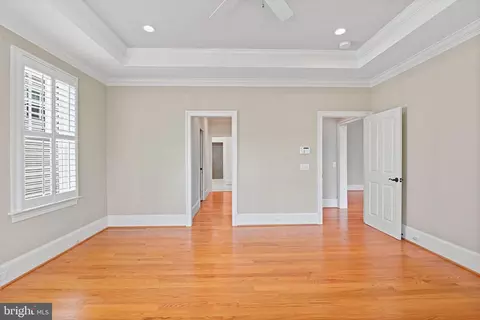 Bedroom - 6535 Fairlawn Dr, Mclean, VA 22101 photo 3 of 13