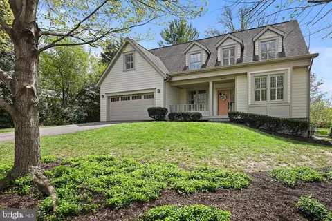 6535 Fairlawn Dr, Mclean, VA 22101