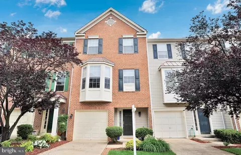 6356 Demme Pl, Springfield, VA 22150