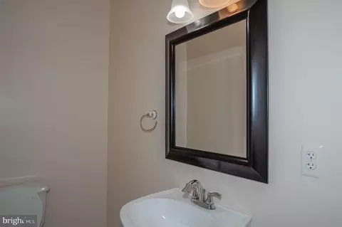 6356 Demme Pl, Springfield, VA 22150 photo 13