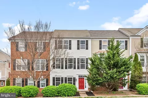 4996 Centreville Farms Rd, Centreville, VA 20120