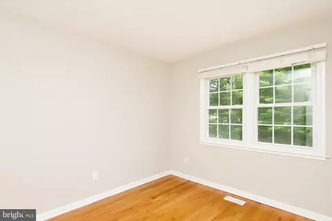7726 Matisse Way, Springfield, VA 22153 photo 17