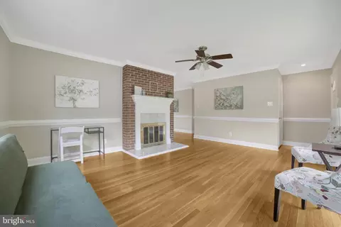 Living - 7536 Axton St, Springfield, VA 22151 photo 3 of 6