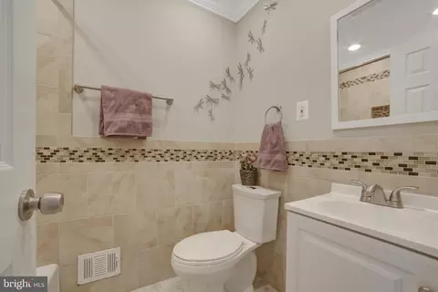 Bath - 7536 Axton St, Springfield, VA 22151 photo 1 of 4