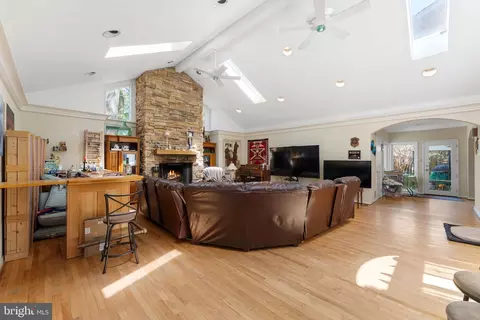 8610 Clydesdale Rd, Springfield, VA 22151 photo 11