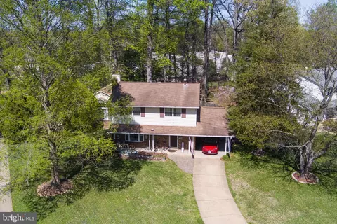 8610 Clydesdale Rd, Springfield, VA 22151 photo 4