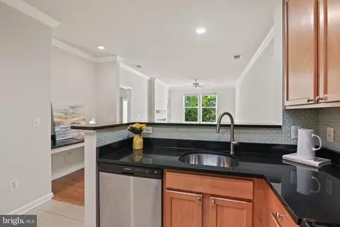 12000 Market St #343, Reston, VA 20190