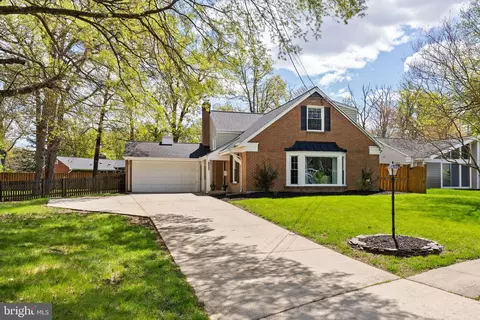 5921 Westridge Ct, Alexandria, VA 22310