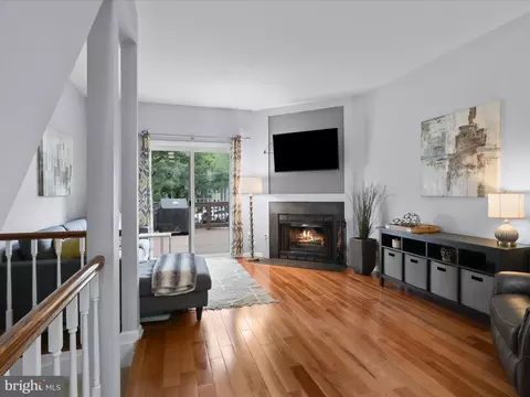 2161 Whisper Way, Reston, VA 20191 photo 10