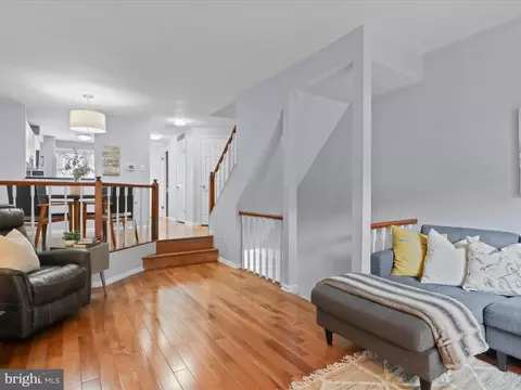 2161 Whisper Way, Reston, VA 20191 photo 12