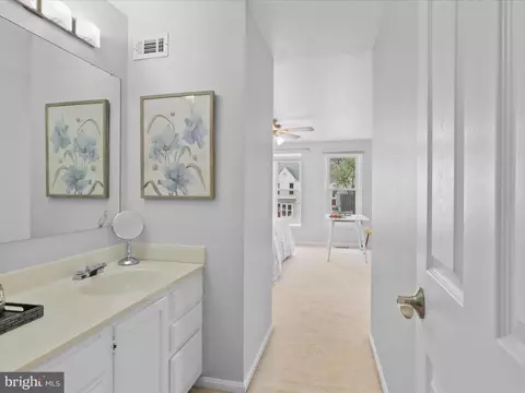 2161 Whisper Way, Reston, VA 20191 photo 16