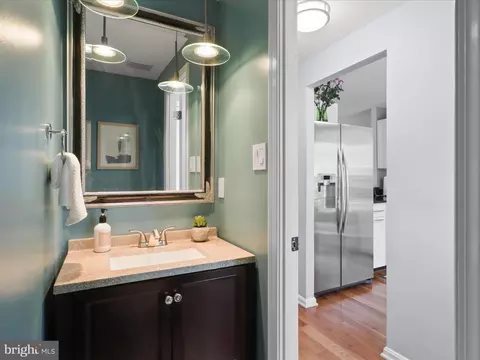 2161 Whisper Way, Reston, VA 20191 photo 7