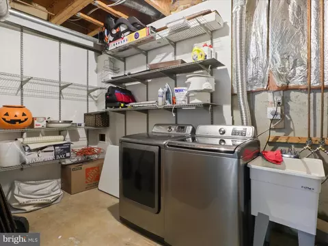 2161 Whisper Way, Reston, VA 20191 photo 26