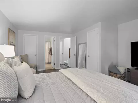 2161 Whisper Way, Reston, VA 20191 photo 24