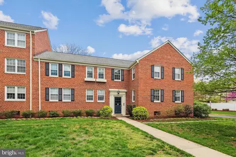 6615 Potomac Ave #A2, Alexandria, VA 22307