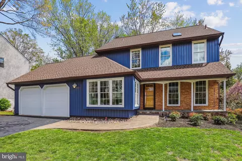 12506 Lieutenant Nichols Rd, Fairfax, VA 22033