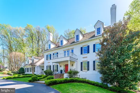 Exterior - 1210 Windrock Dr, Mclean, VA 22102 photo 19 of 26