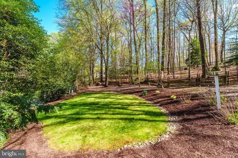 Exterior - 1210 Windrock Dr, Mclean, VA 22102 photo 25 of 26