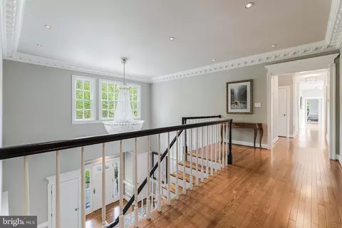 Entry Way - 1210 Windrock Dr, Mclean, VA 22102 photo 7 of 10