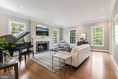 Living - 1210 Windrock Dr, Mclean, VA 22102 photo 1 of 3