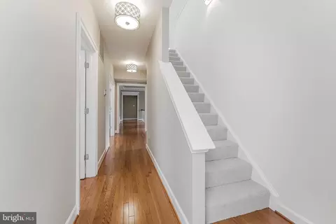 Entry Way - 1210 Windrock Dr, Mclean, VA 22102 photo 9 of 10
