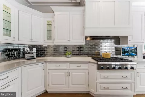 Kitchen - 1210 Windrock Dr, Mclean, VA 22102 photo 3 of 4