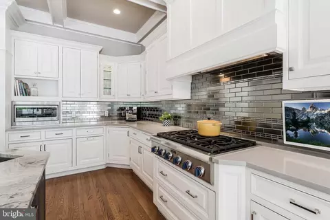 Kitchen - 1210 Windrock Dr, Mclean, VA 22102 photo 2 of 4