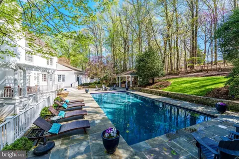 Exterior - 1210 Windrock Dr, Mclean, VA 22102 photo 13 of 26