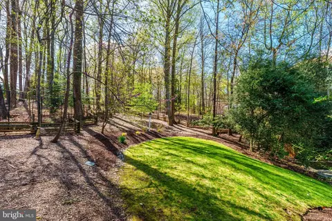 Exterior - 1210 Windrock Dr, Mclean, VA 22102 photo 26 of 26