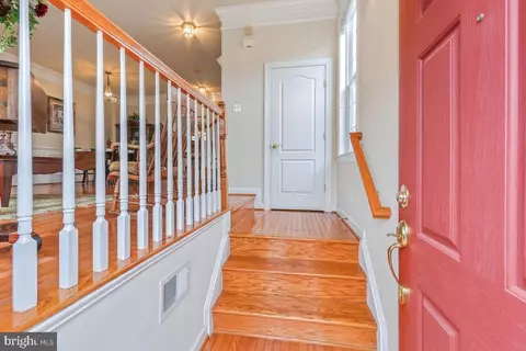 Entry Way - 4091 River Forth Dr, Fairfax, VA 22030 photo 1 of 4