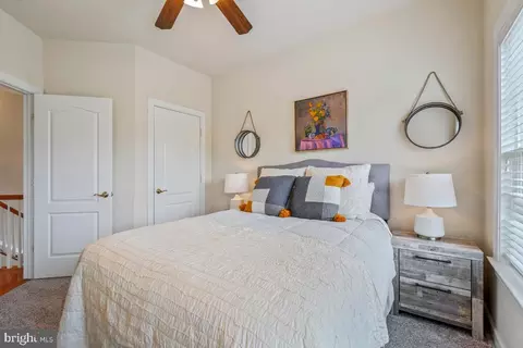 Bedroom - 4091 River Forth Dr, Fairfax, VA 22030 photo 2 of 6