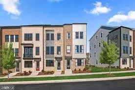 2612 River Birch Rd, Herndon, VA 20171