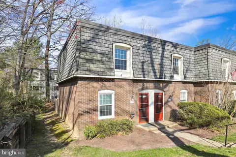 8213 Tory Rd #146, Springfield, VA 22152 photo 2