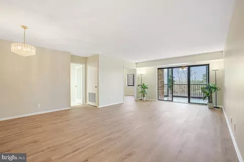 5903 Mount Eagle Dr #601, Alexandria, VA 22303