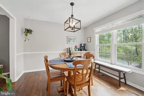 8333 Wickham Rd, Springfield, VA 22152 photo 12